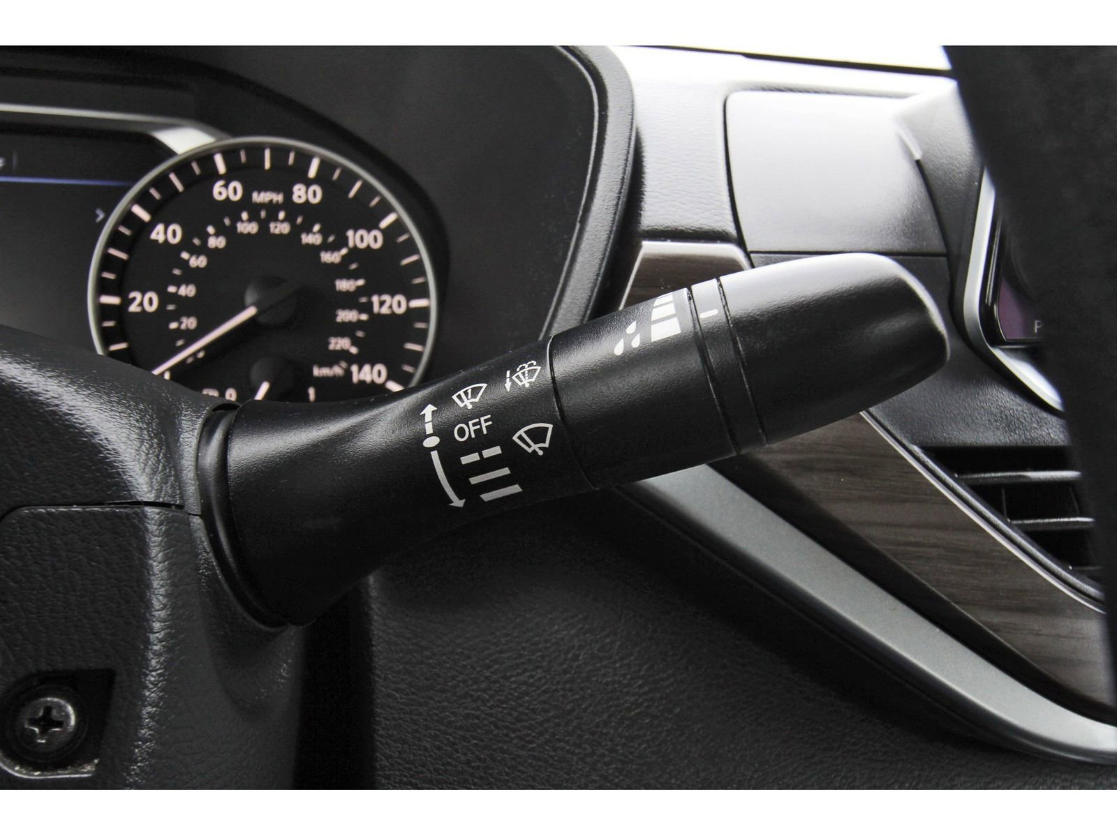 Used 2024 Nissan Altima 2.5 SV image 21