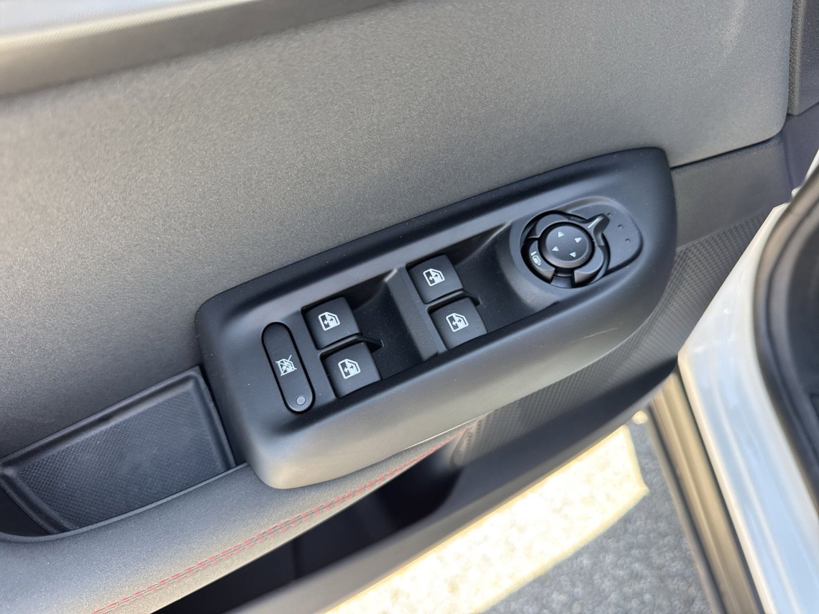 New 2025 Dodge Hornet GT w/ Cold Weather Group image 19