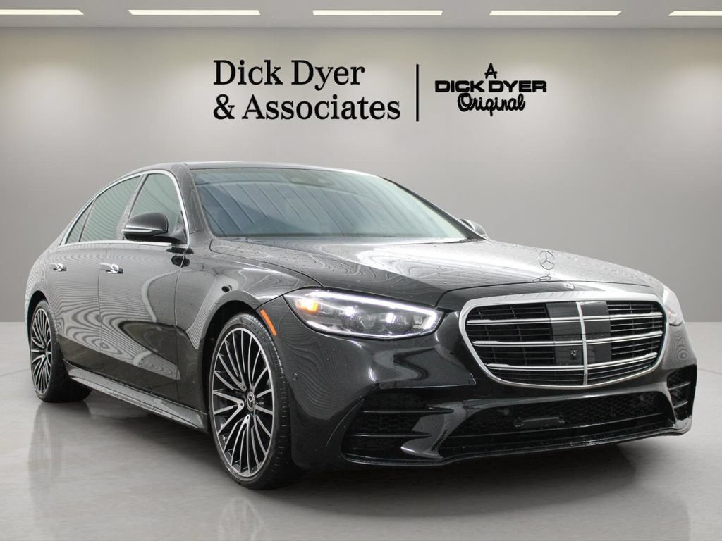 Used 2022 Mercedes-Benz S 580 4MATIC Sedan video 1