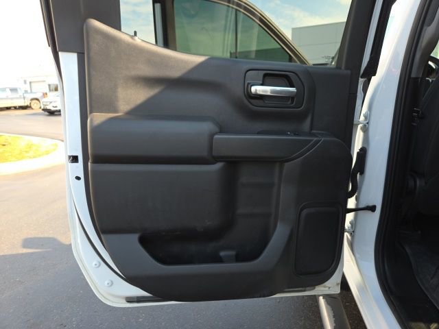 Used 2021 Chevrolet Silverado 1500 Custom w/ LPO, Dark Essentials Package image 12