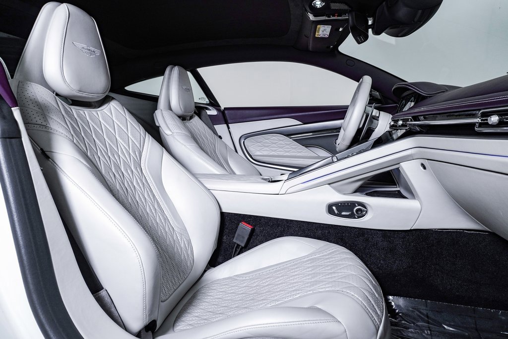 Used 2024 Aston Martin DB12 Coupe image 12