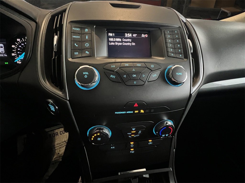 Used 2019 Ford Edge SE w/ SE Fleet Driver's Package image 24