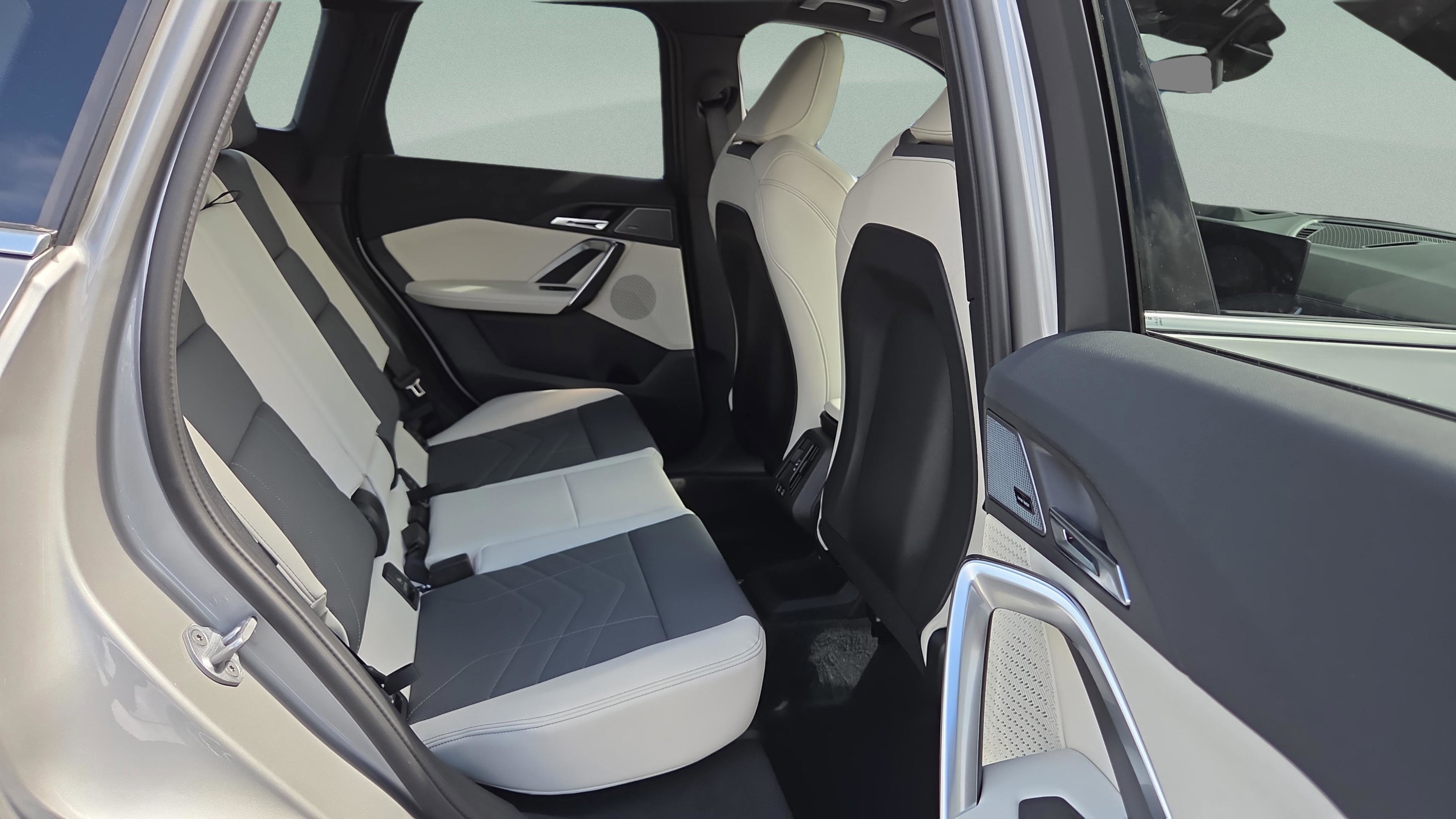 New 2026 BMW X1 xDrive28i w/ Technology Package AWD/4WD image 20