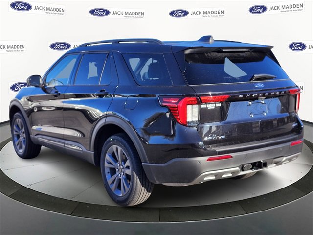 New 2026 Ford Explorer Active w/ Active Comfort Package image 3