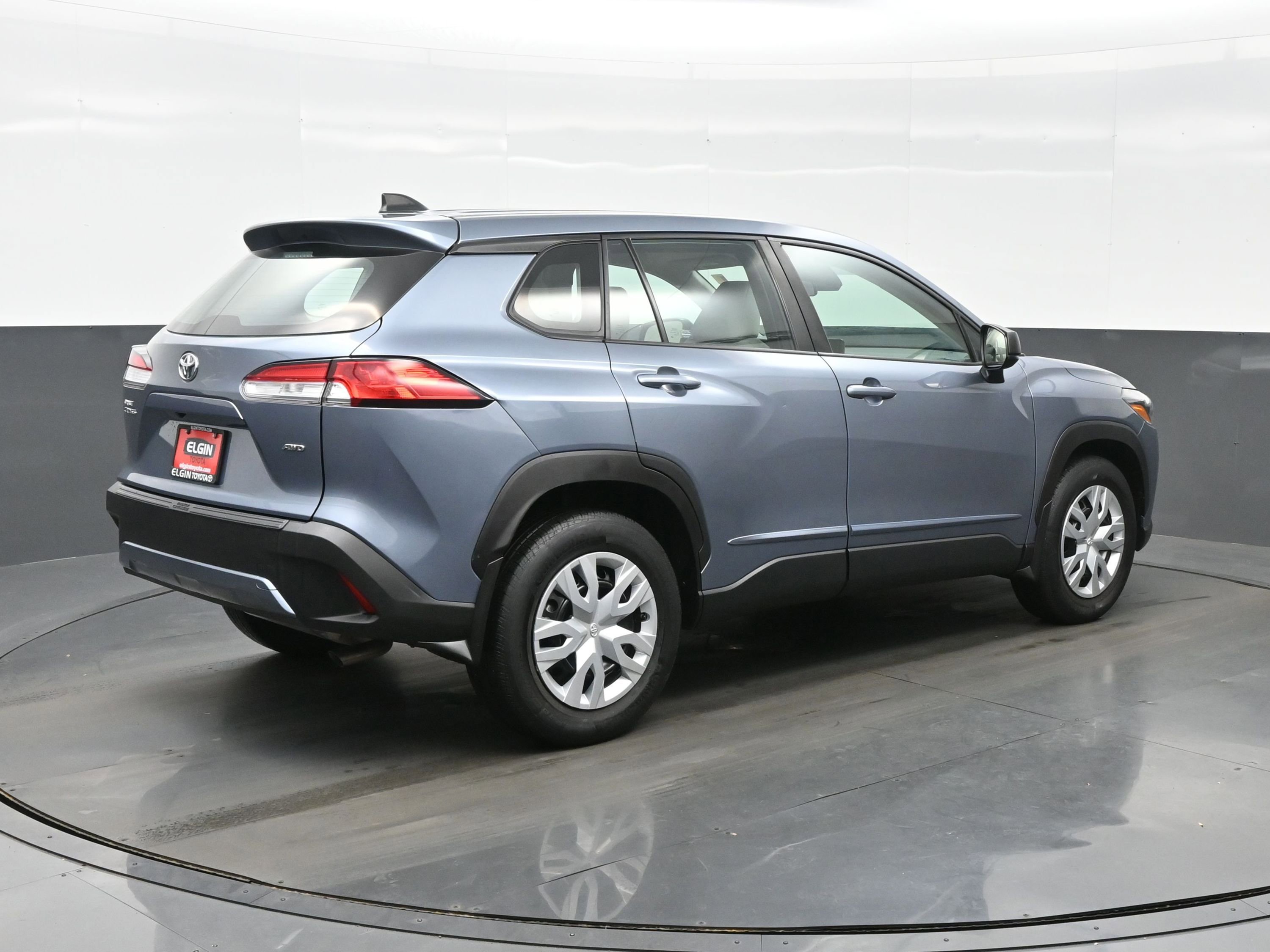 Used 2023 Toyota Corolla Cross L image 6