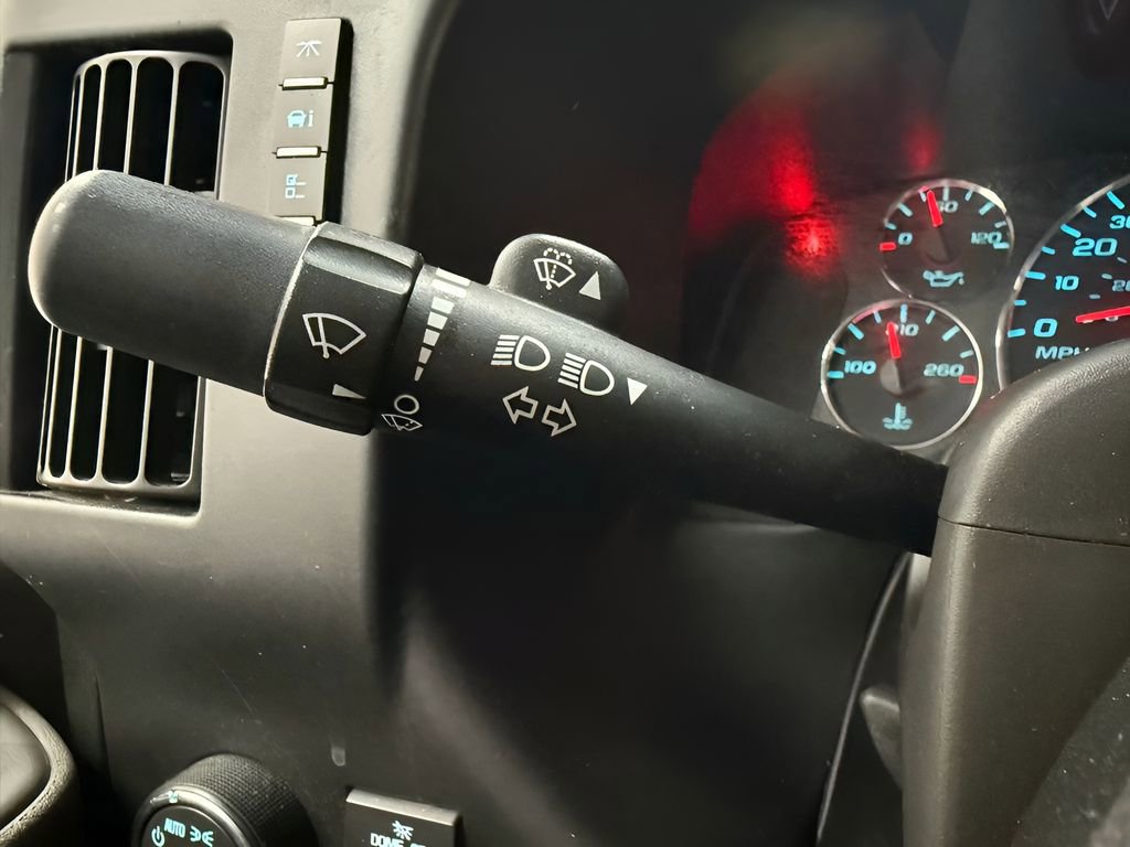 Used 2023 Chevrolet Express 3500 w/ Driver Convenience Package image 18