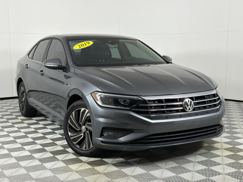 Used 2019 Volkswagen Jetta SEL Premium FWD image 2