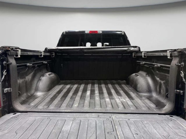 Used 2020 RAM 1500 Laramie w/ Sport Appearance Package AWD/4WD image 28