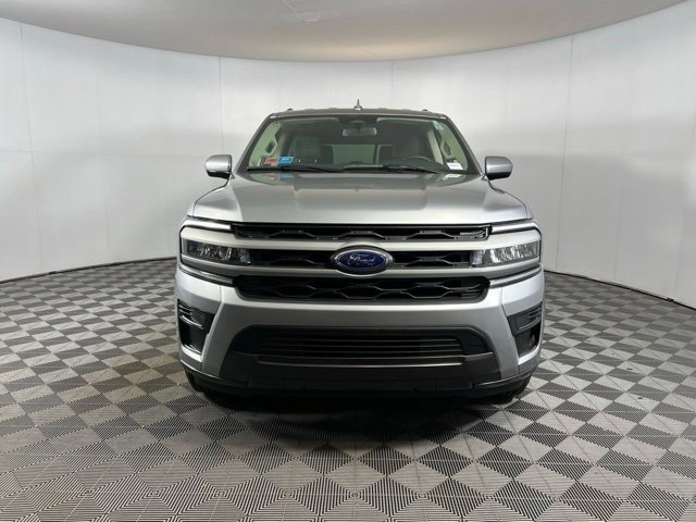 Used 2024 Ford Expedition XLT image 9