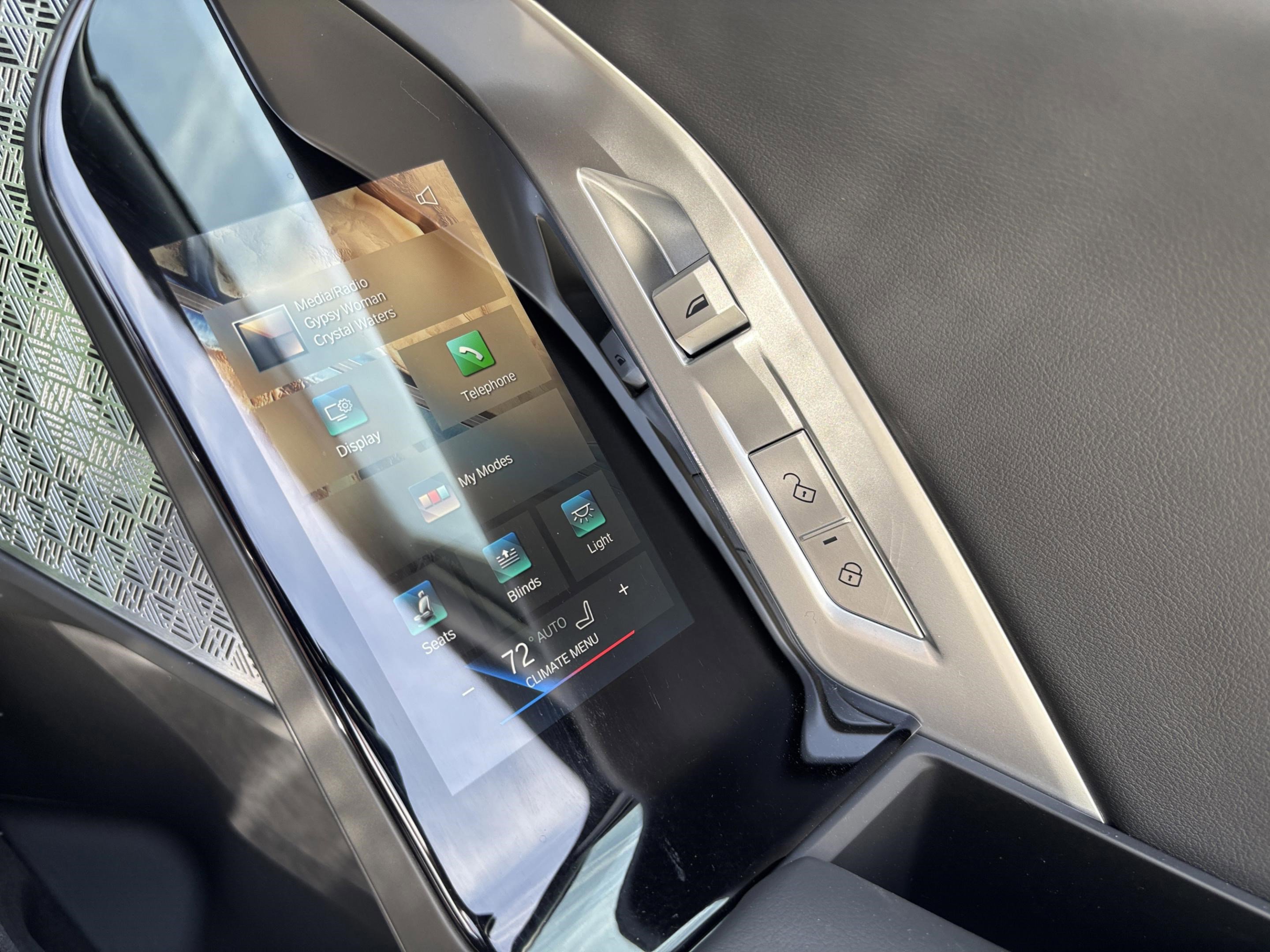 Used 2025 BMW i7 eDrive50 w/ M Sport Package image 33