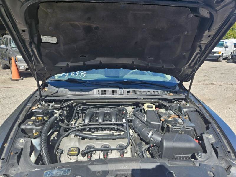 Used 2012 Ford Taurus SEL AWD/4WD image 13