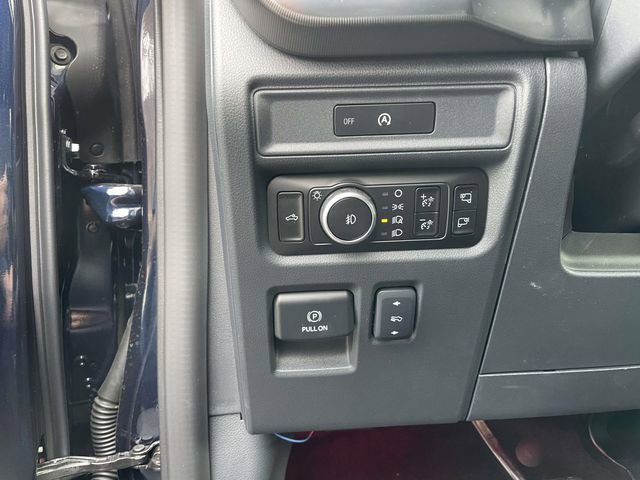 New 2025 Ford F150 Lariat w/ Equipment Group 501A Mid image 15