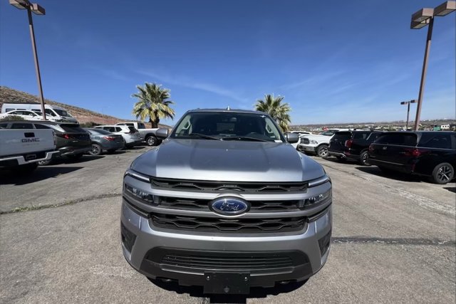 Used 2022 Ford Expedition Max XLT image 8
