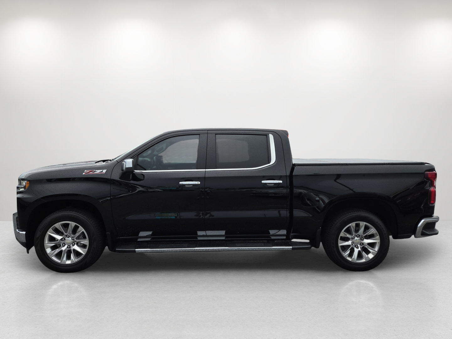 Used 2021 Chevrolet Silverado 1500 LTZ w/ LTZ Premium Package AWD/4WD image 8