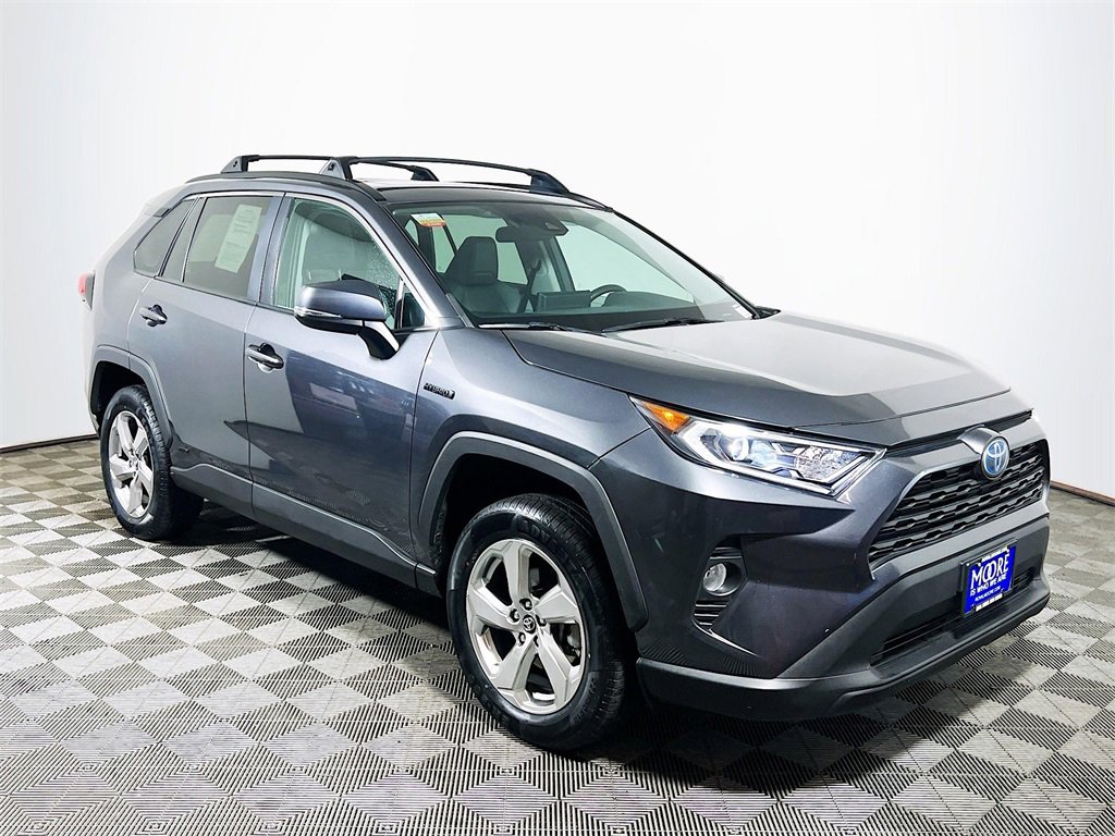Certified 2021 Toyota RAV4 XLE Premium image 1