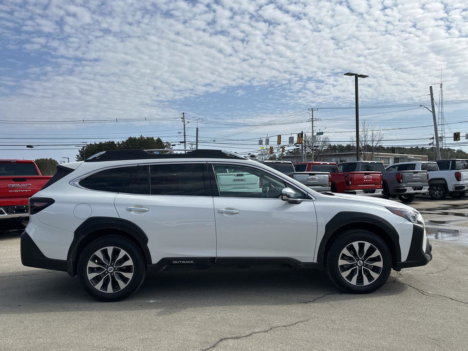 Used 2023 Subaru Outback Touring XT image 4