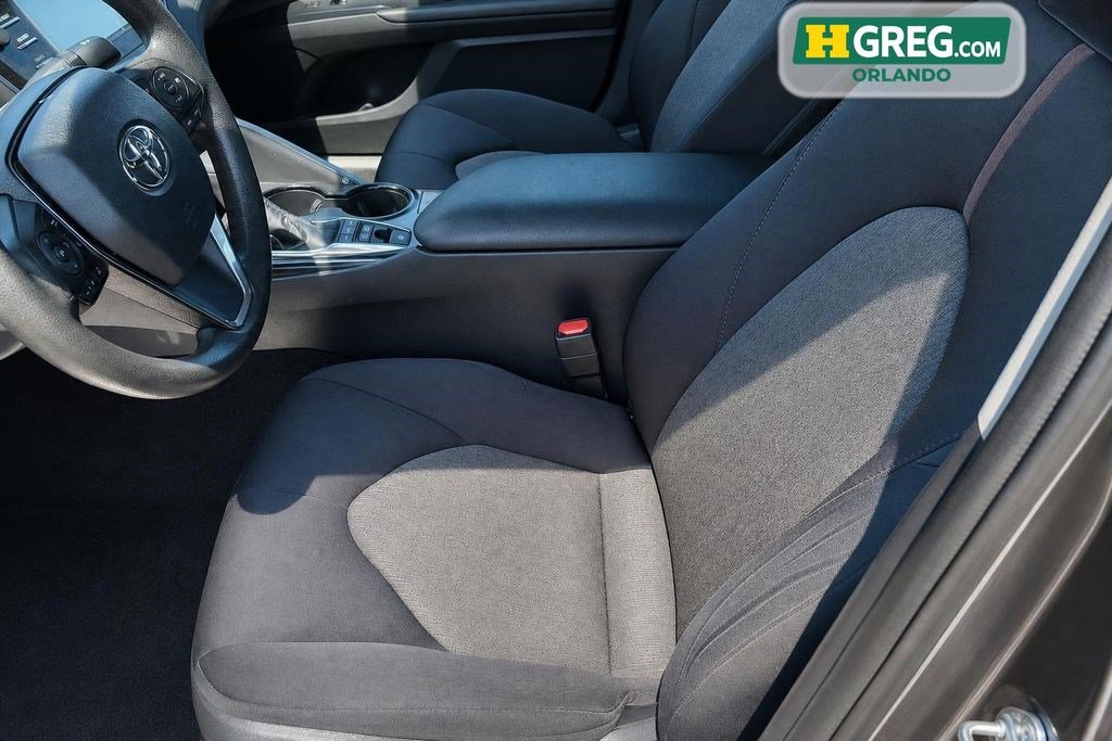 Used 2018 Toyota Camry LE FWD image 7