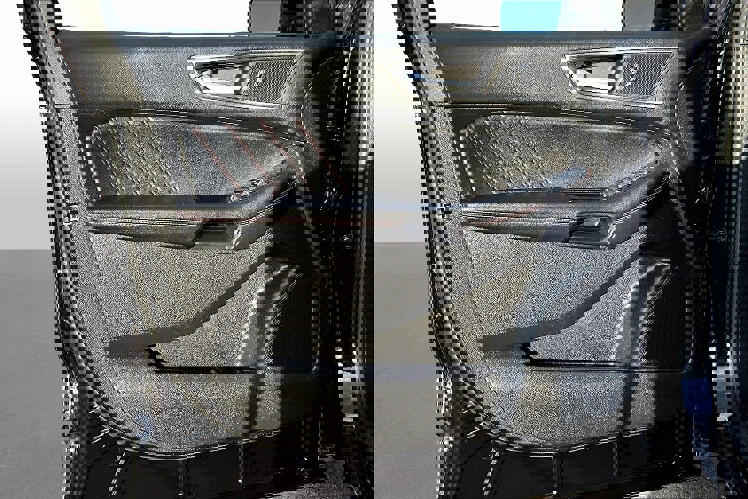 Used 2020 Ford Edge ST-Line FWD image 13