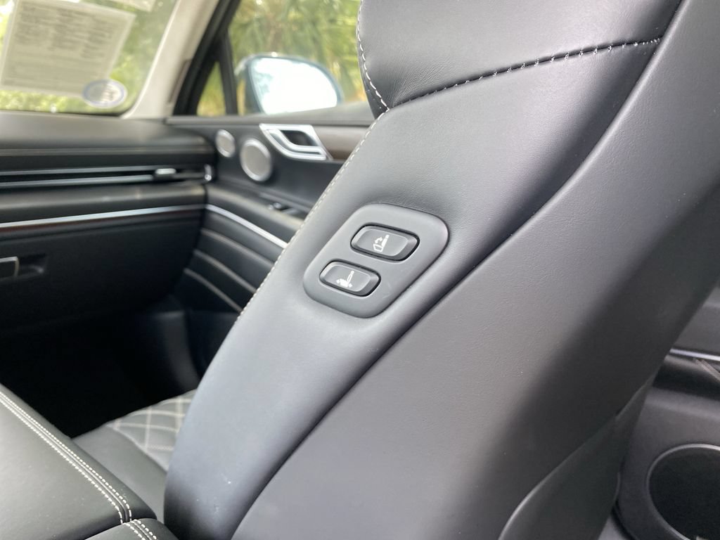 Used 2024 Genesis GV80 3.5T w/ Prestige Package AWD/4WD image 19