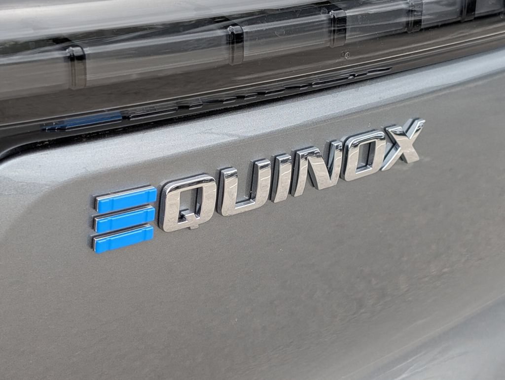 New 2026 Chevrolet Equinox EV LT w/ Convenience Package II FWD image 9