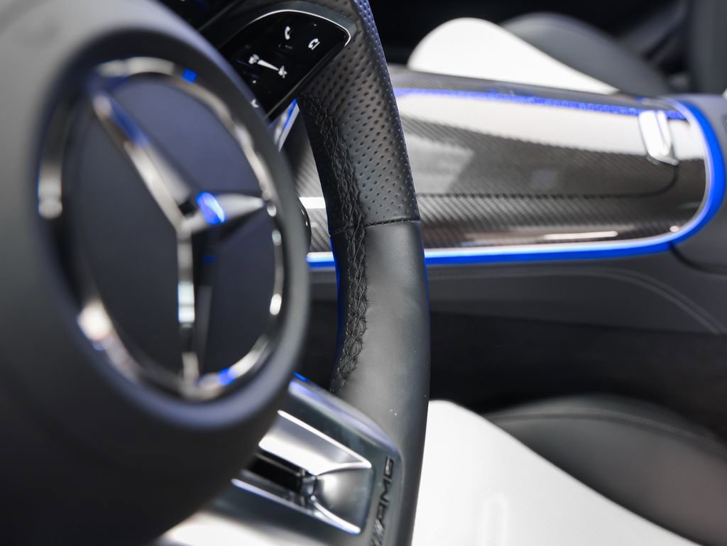 Used 2025 Mercedes-Benz E 53 AMG e 4MATIC Sedan image 58