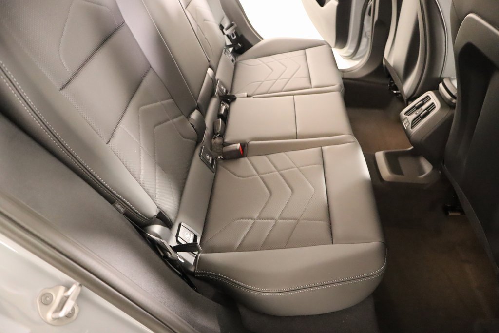 New 2026 BMW X2 xDrive28i w/ Technology Package image 16