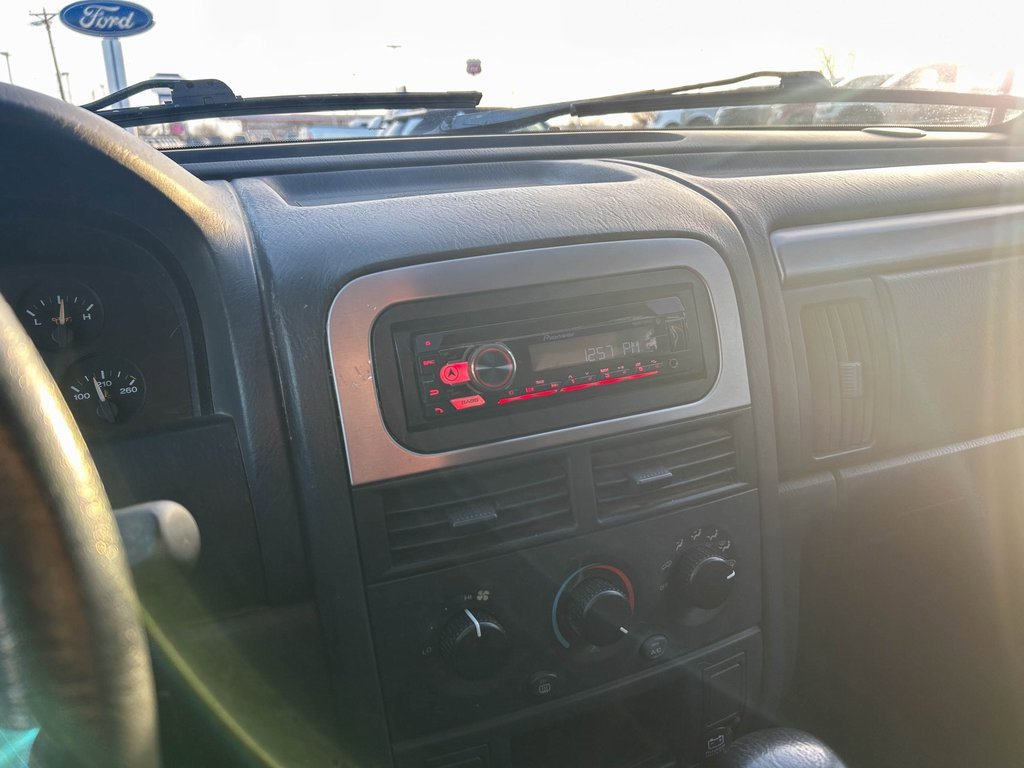 Used 2004 Jeep Grand Cherokee Laredo w/ Convenience Group image 18