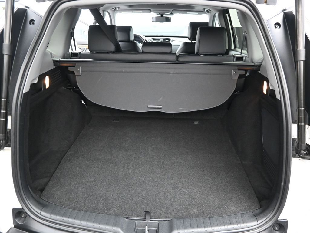 Used 2020 Honda CR-V Touring image 10