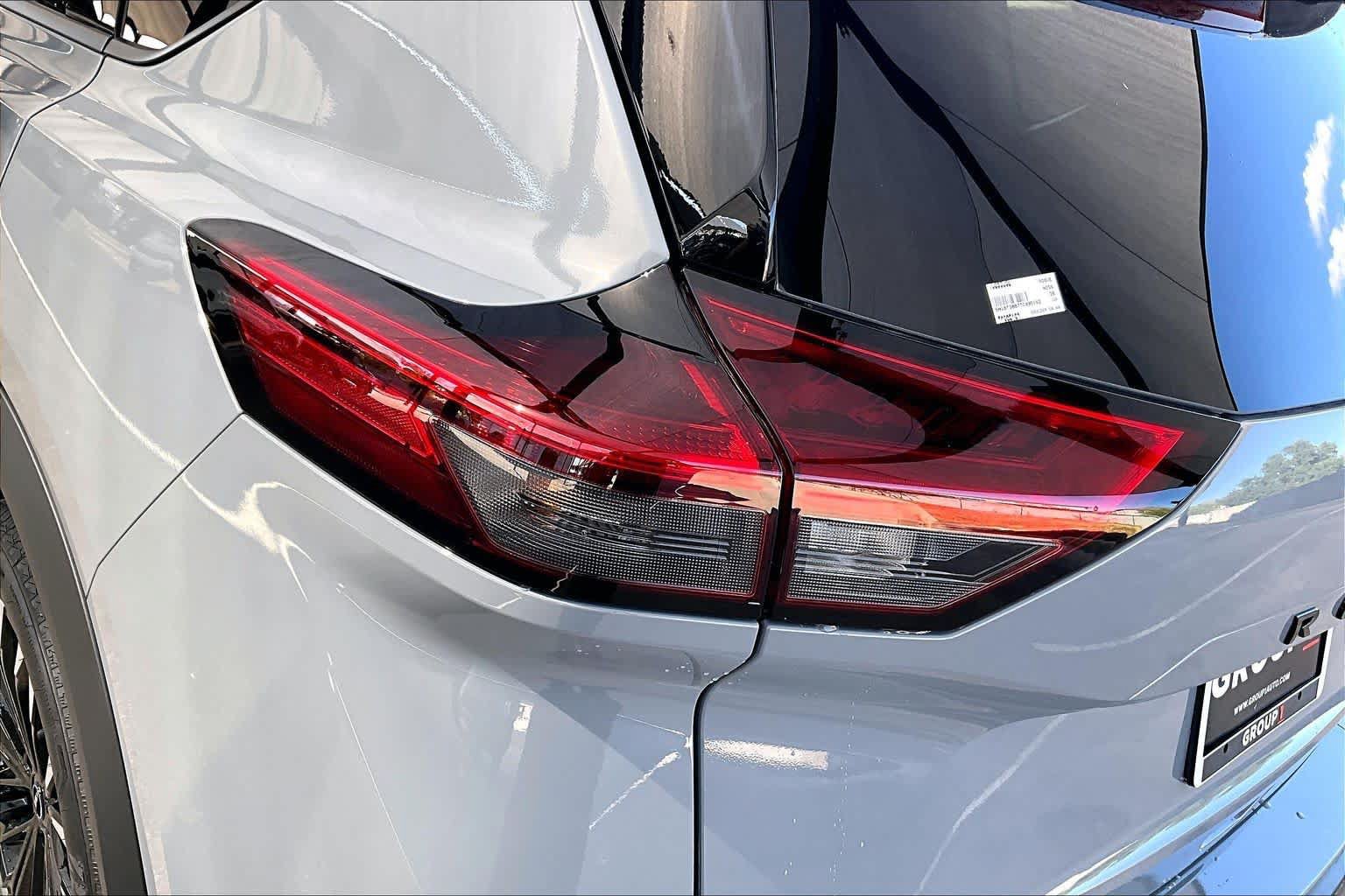 New 2026 Nissan Rogue Dark Armor AWD/4WD image 12