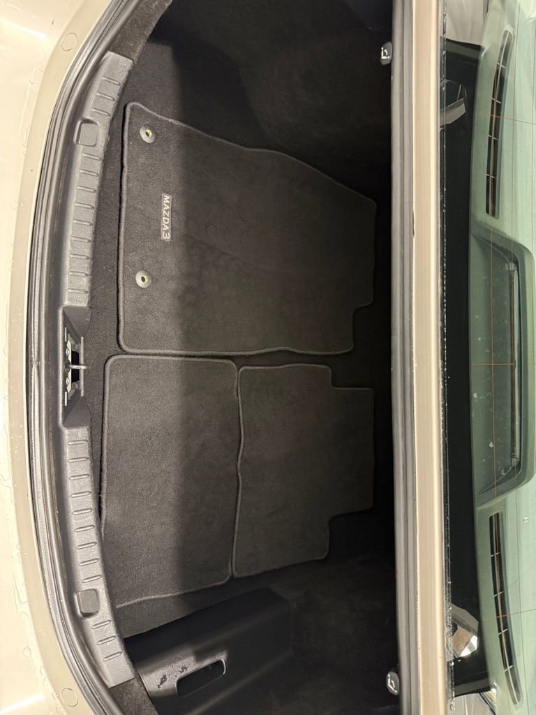 Used 2024 MAZDA MAZDA3 s image 30
