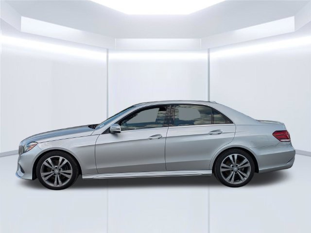 Used 2016 Mercedes-Benz E 350 Sedan image 2