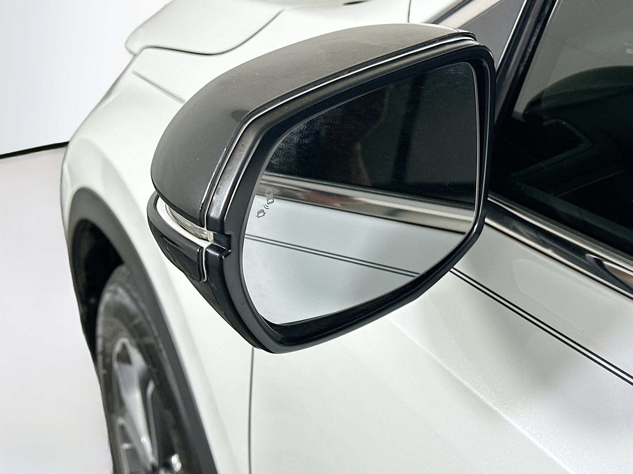 Used 2021 Honda CR-V EX-L image 16