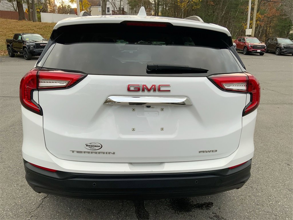Used 2023 GMC Terrain SLE w/ Driver Convenience Package image 36