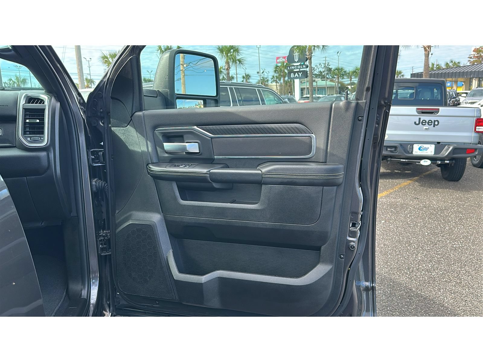 Used 2026 RAM 2500 Big Horn AWD/4WD image 20