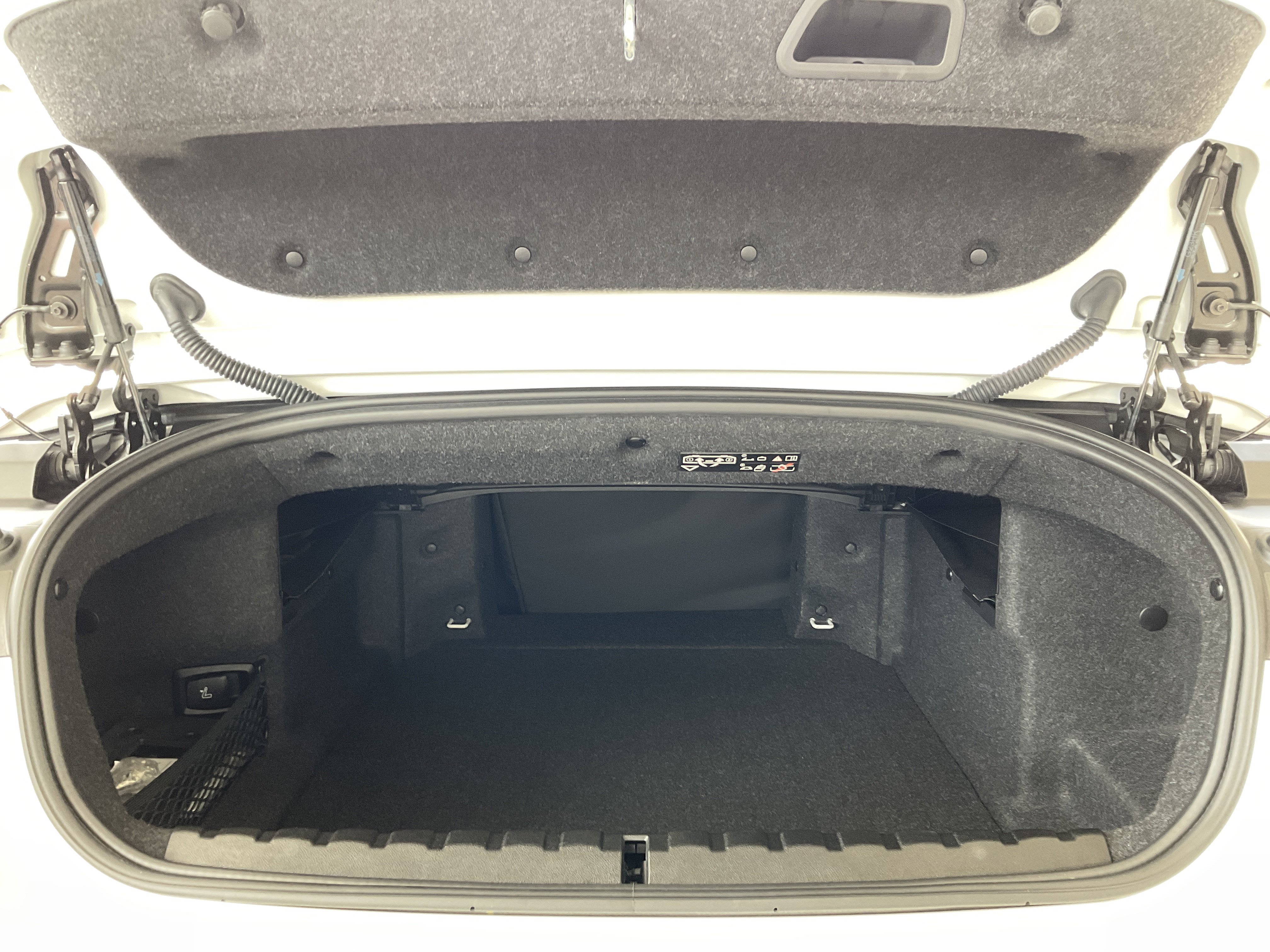 Certified 2024 BMW M440i Convertible RWD image 32