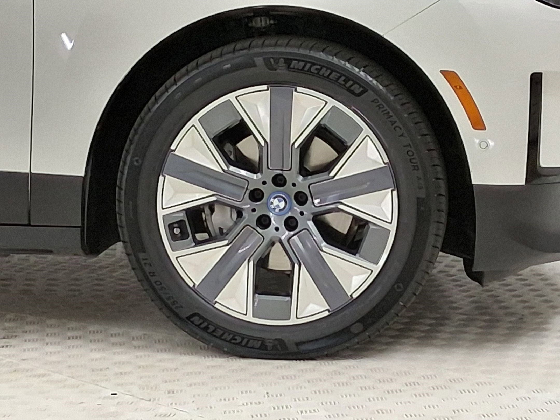 Certified 2023 BMW iX xDrive50 w/ Convenience Package image 10