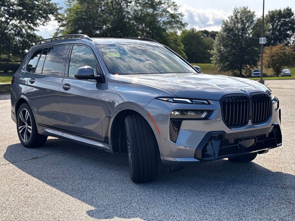 New 2027 BMW X7 xDrive40i w/ M Sport Package AWD/4WD image 8