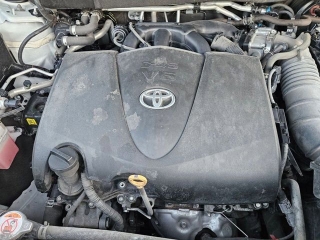 Used 2021 Toyota Highlander XLE AWD/4WD image 23