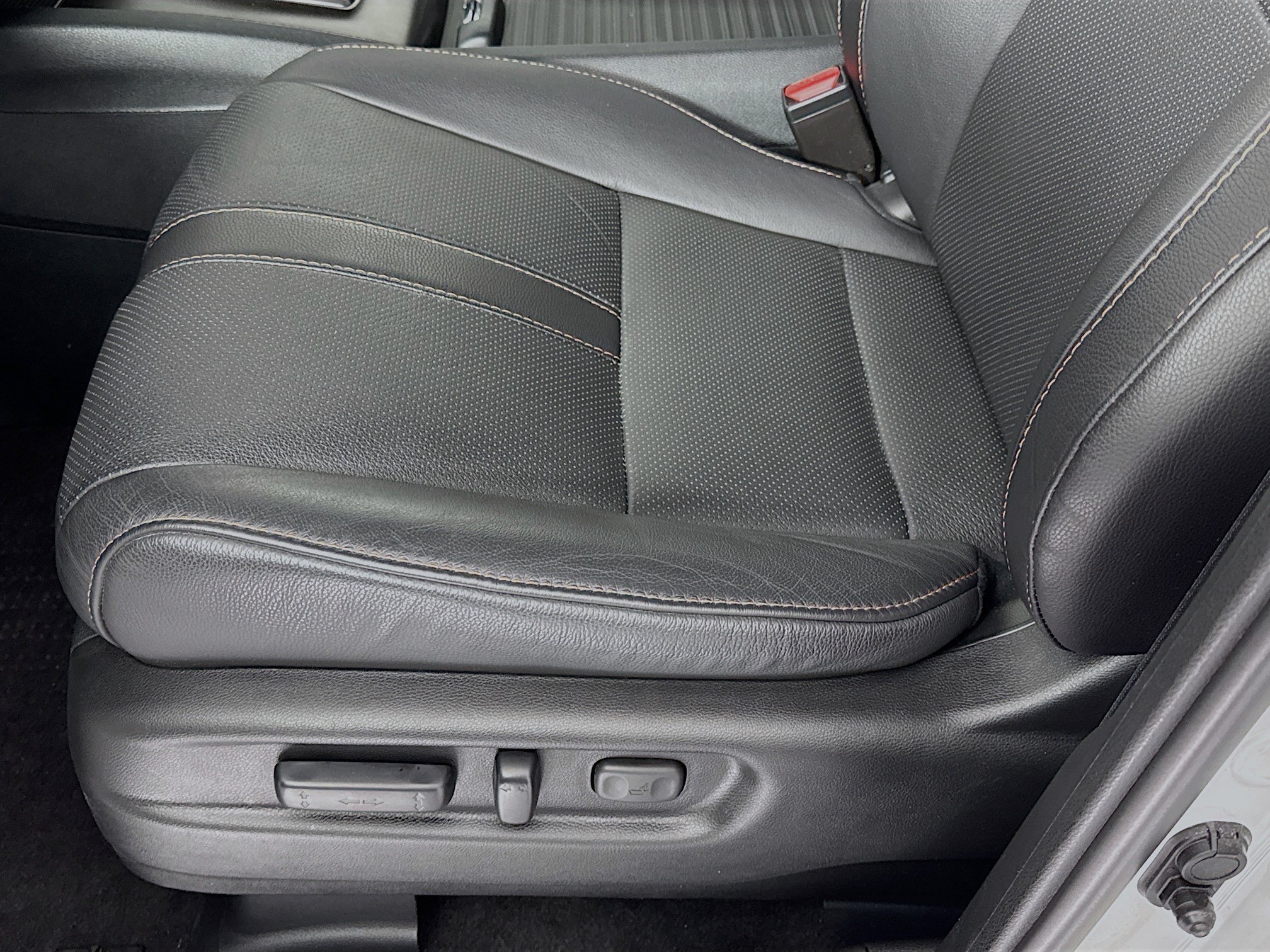 Certified 2023 Honda Passport TrailSport image 19