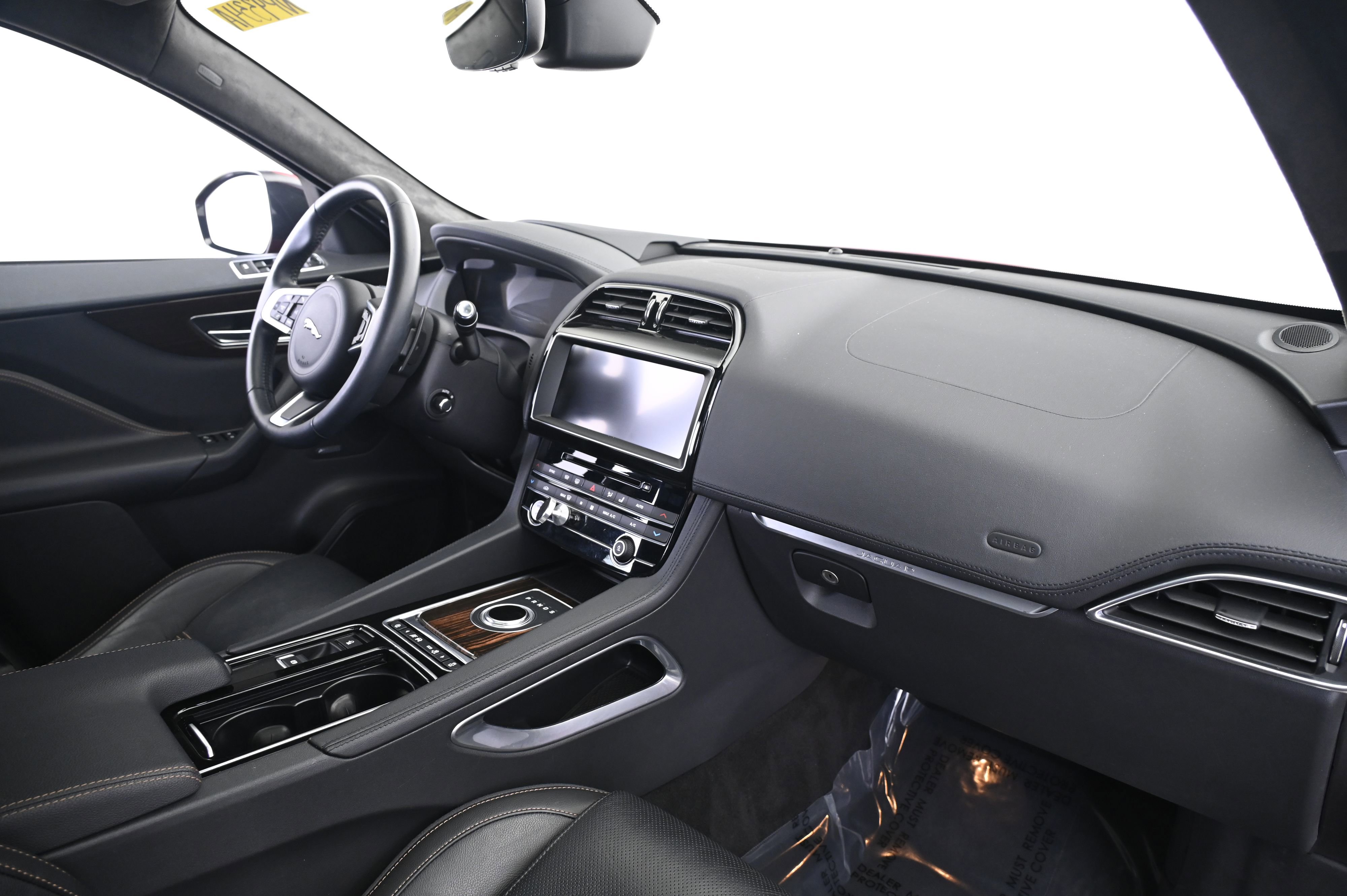 Used 2020 Jaguar F-PACE Prestige image 22