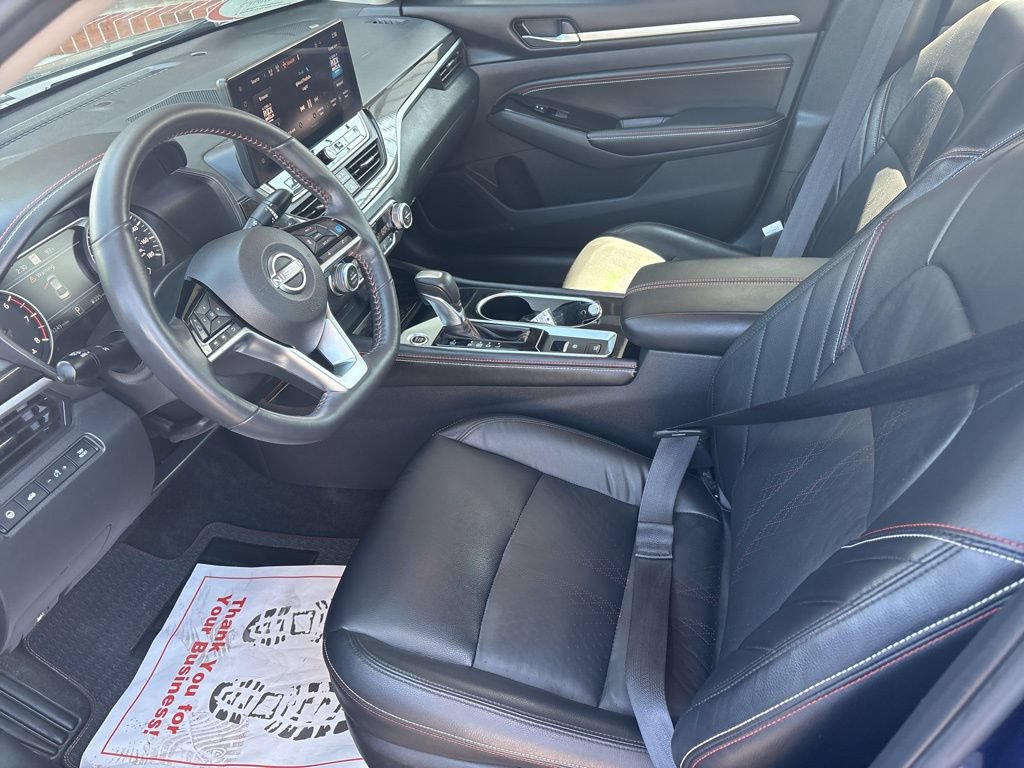 Used 2023 Nissan Altima 2.0 SR FWD image 16