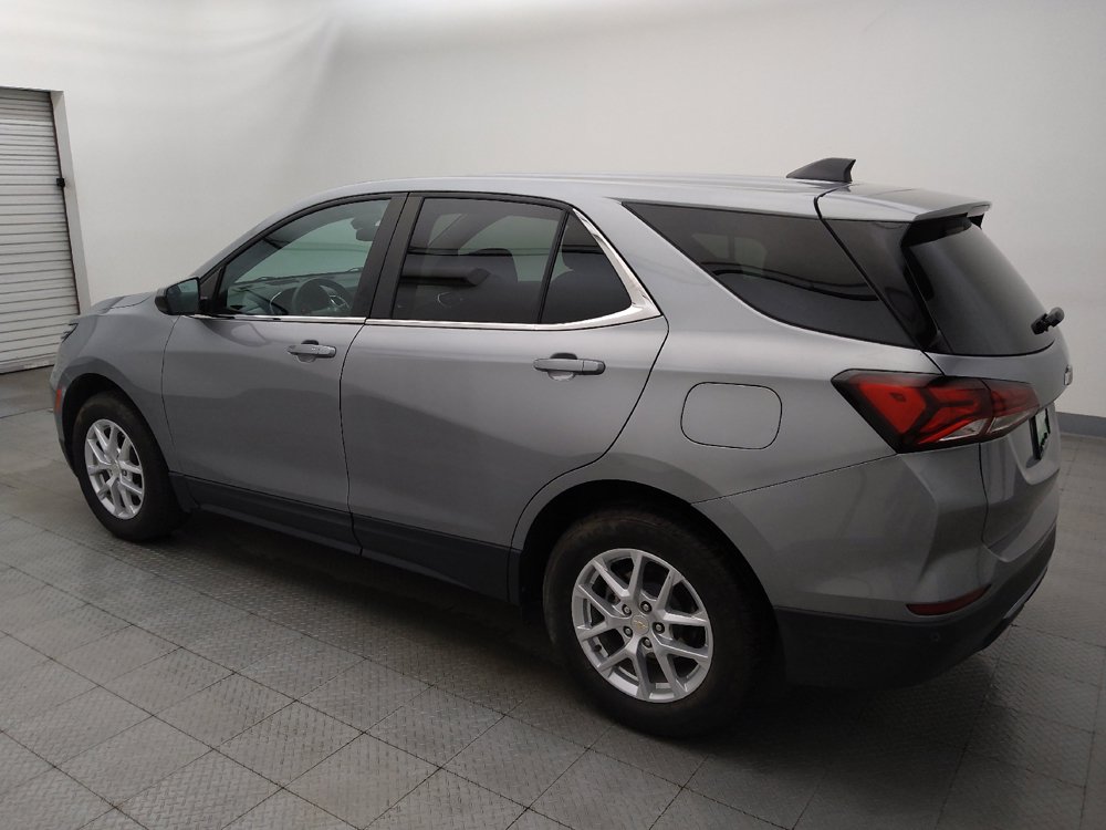 Used 2023 Chevrolet Equinox LT w/ Driver Convenience Package AWD/4WD image 3