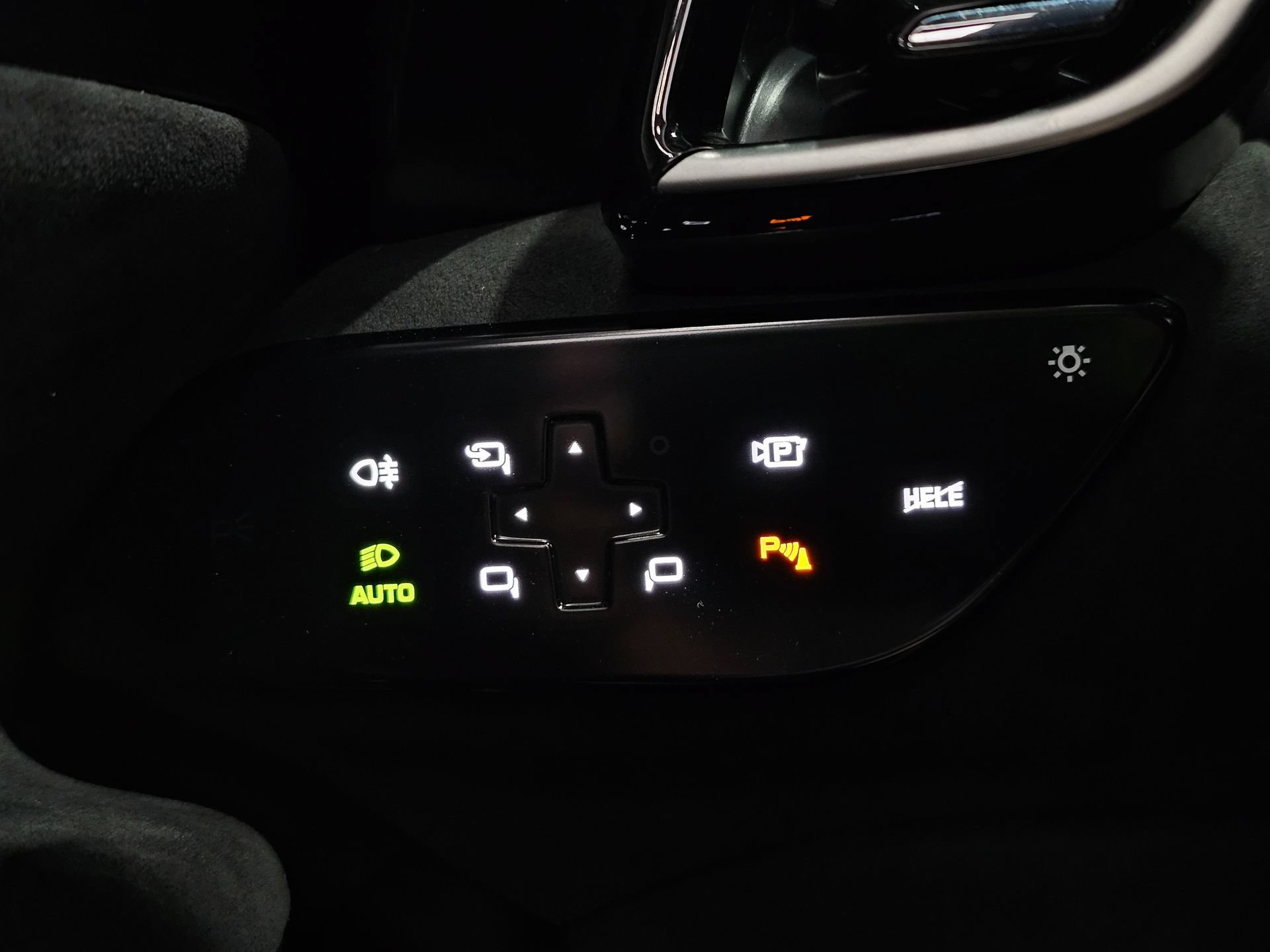 Used 2025 Ferrari Roma Spider RWD image 42