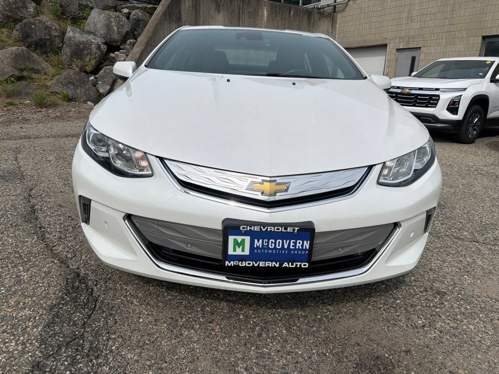 Used 2016 Chevrolet Volt Premier w/ Driver Confidence Package FWD image 10