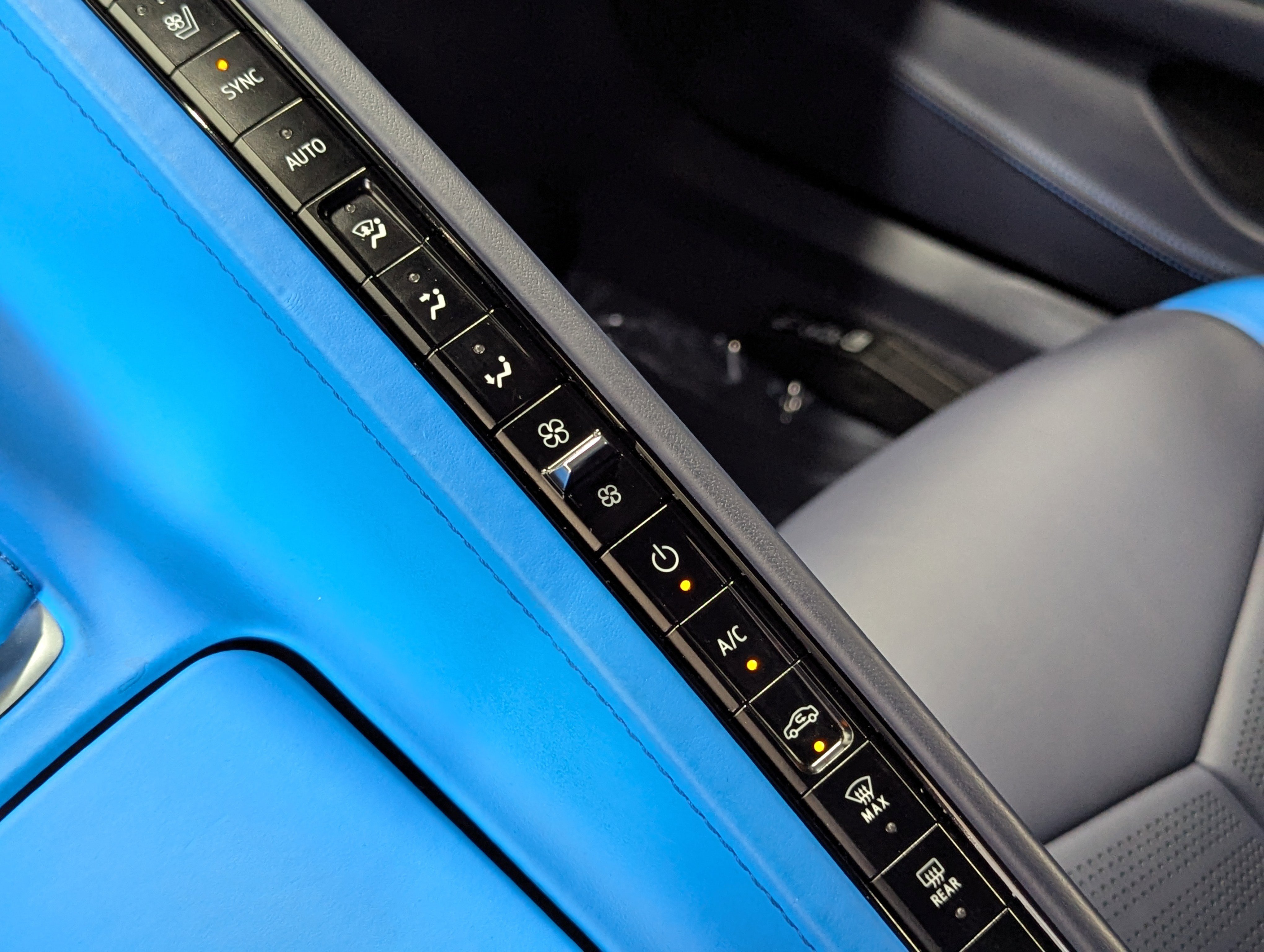 Used 2024 Chevrolet Corvette E-Ray w/ ZER Performance Package image 32