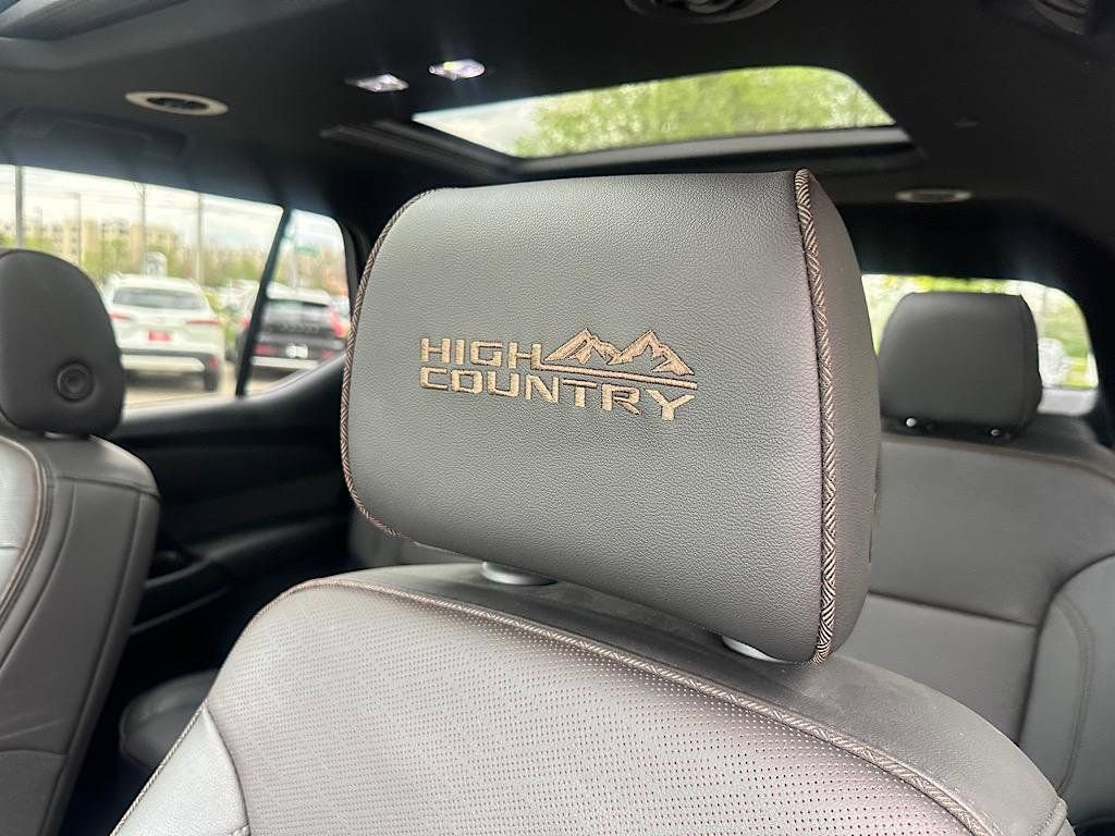 Used 2023 Chevrolet Traverse High Country w/ LPO, Floor Liner Package image 18