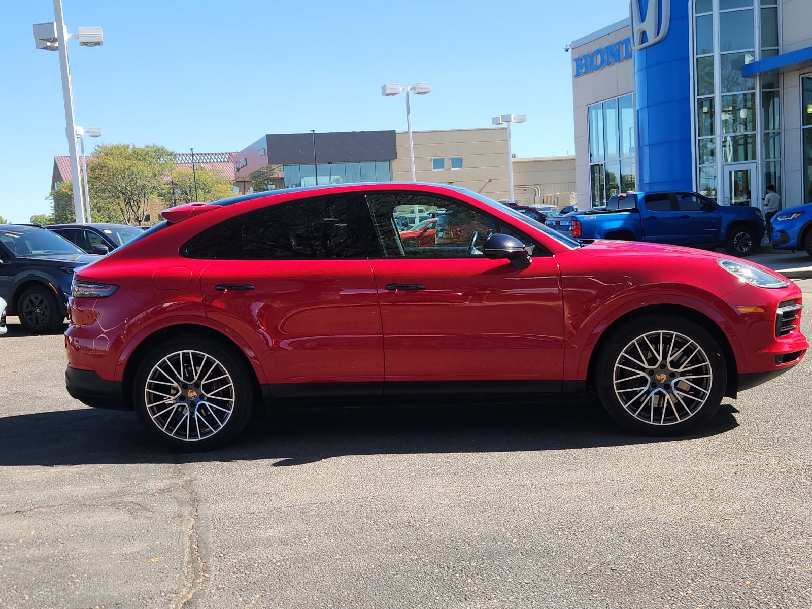 Used 2021 Porsche Cayenne Coupe AWD/4WD image 6