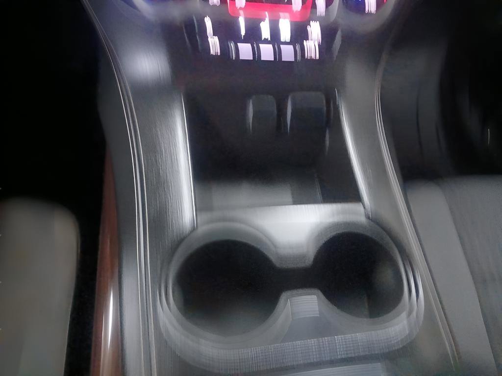 Used 2015 GMC Yukon XL SLE w/ Convenience Package image 16