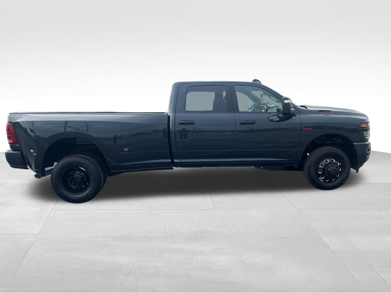 New 2026 RAM 3500 Big Horn AWD/4WD image 7