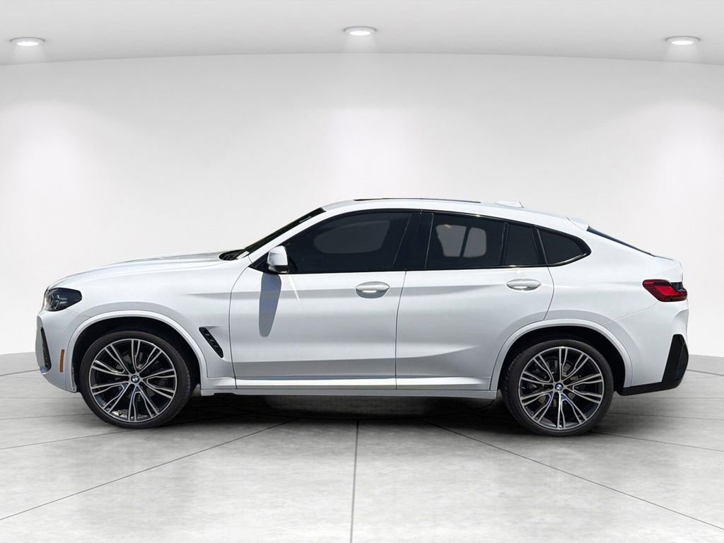 Used 2022 BMW X4 xDrive30i w/ M Sport Package AWD/4WD image 7